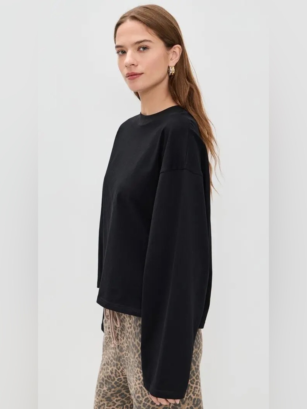 Lioness Black Long Sleeve Crewneck Small